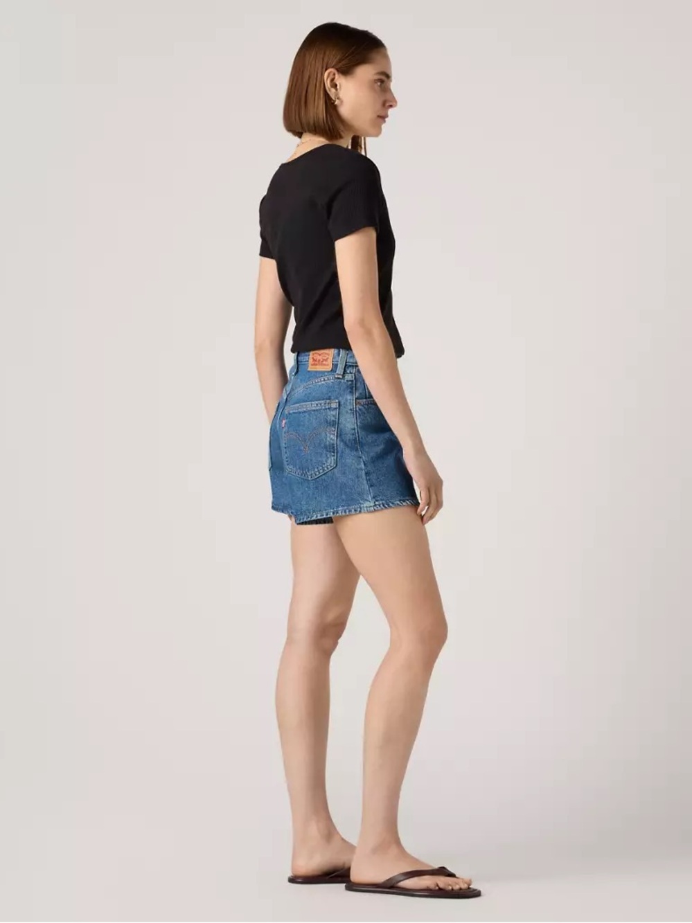 Levis high waisted mom short Amazing 24” 3”